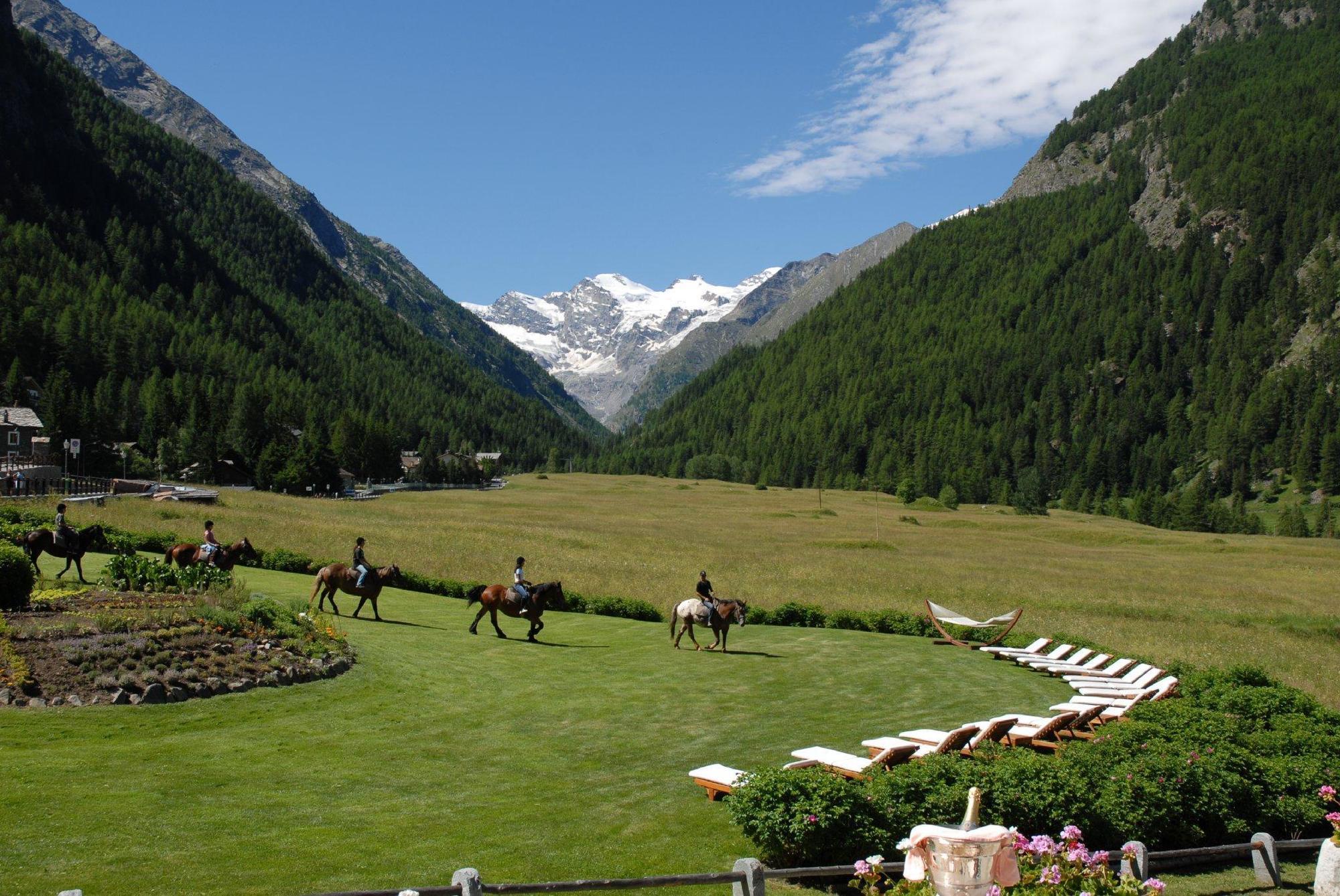Bellevue Hotel & Spa Конье Экстерьер фото